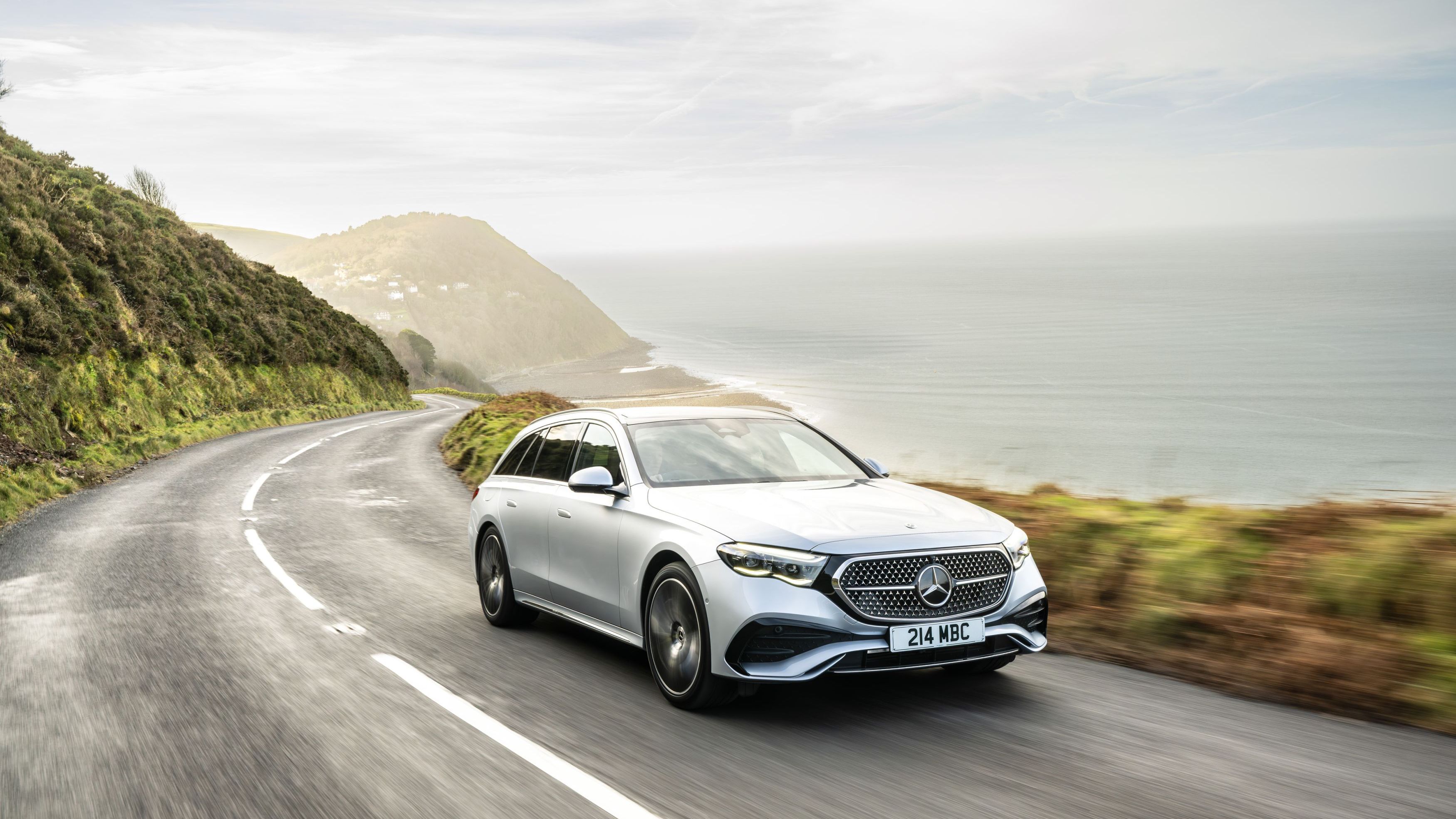 Mercedes-Benz promite că va reduce cu 10% costurile de producție după ce profitul a scăzut cu aproape 30%