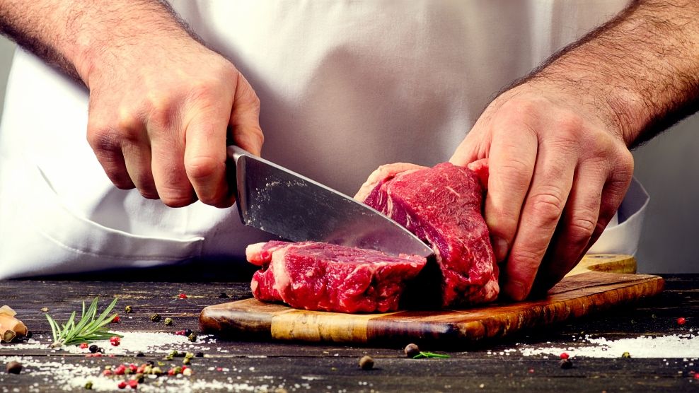 Germania vrea să pună capăt comerţului cu carne ieftină