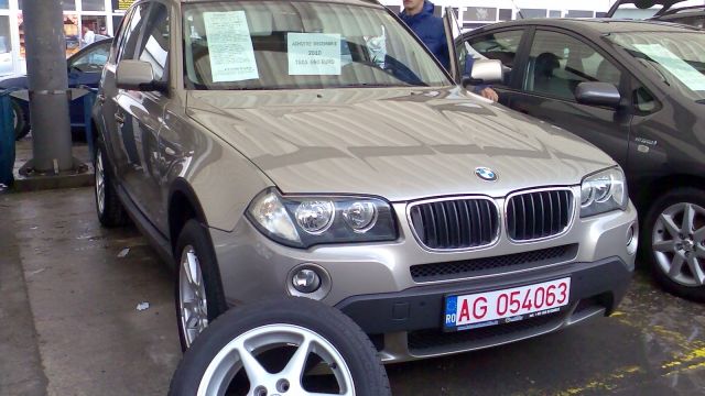 Samsarii de masini vor face mai putini bani anul acesta. Vanzarile de masini rulate sunt in scadere dupa primele 6 luni