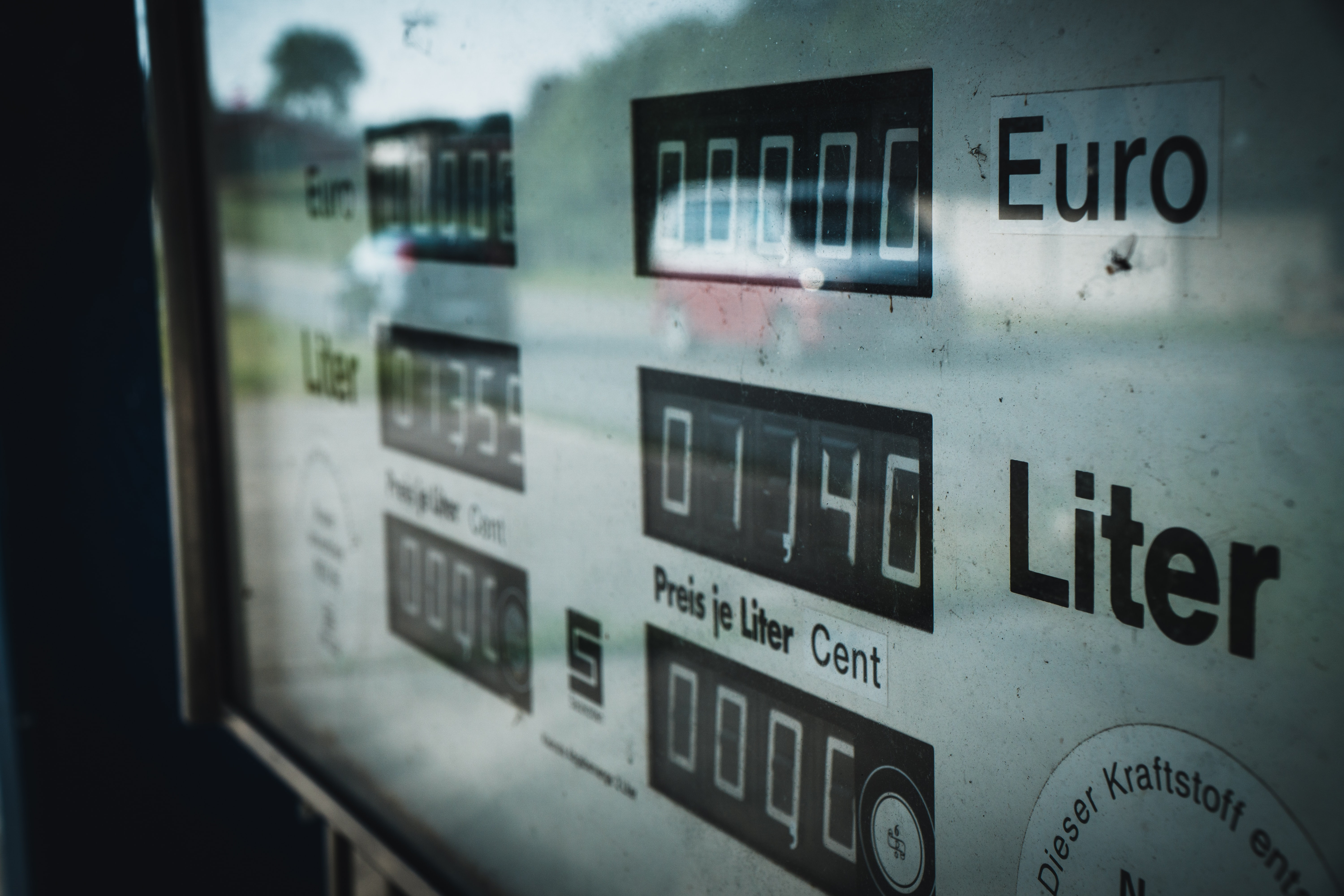 Analiză AEI: Prima parte a anului, afectată mai ales de creșterea prețului motorinei