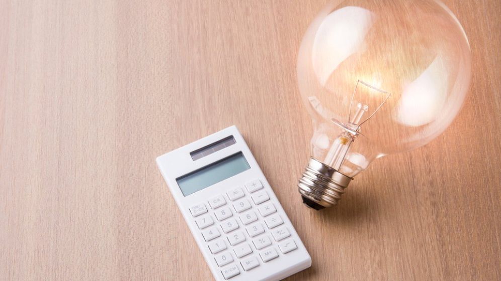 Ce amenzi a dat ANPC furnizorilor de energie electrică și gaze care nu respectă legislația