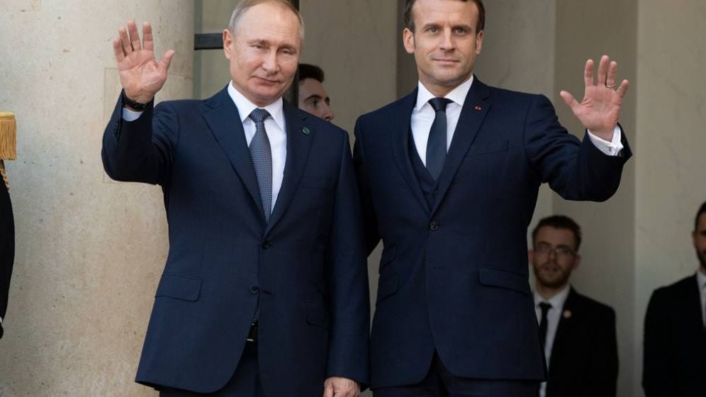 Macron nu are încredere în „dorința” lui Putin pentru pace și cere sancțiuni mai mari pentru Rusia dacă negocierile nu dau rezultate