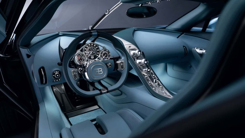 GALERIE FOTO | Bugatti a prezentat "žmașina pentru eternitate", un hypercar de 1.800 cai putere - Imagine 6