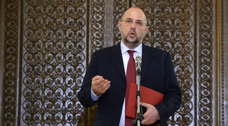 Este imaginea zilei în politică! Kelemen Hunor "a spart" protocolul la Cotroceni cu un accesoriu vestimentar deosebit