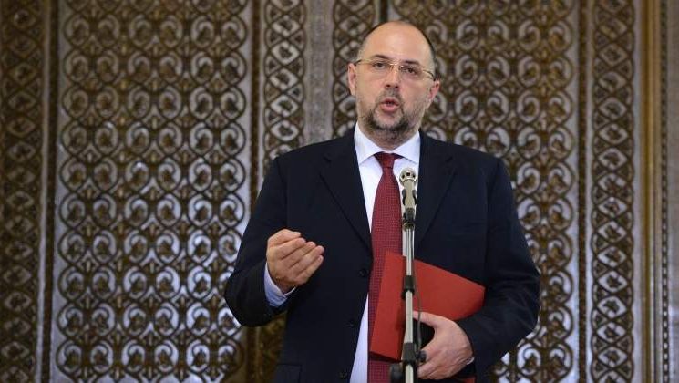 Este imaginea zilei în politică! Kelemen Hunor "a spart" protocolul la Cotroceni cu un accesoriu vestimentar deosebit
