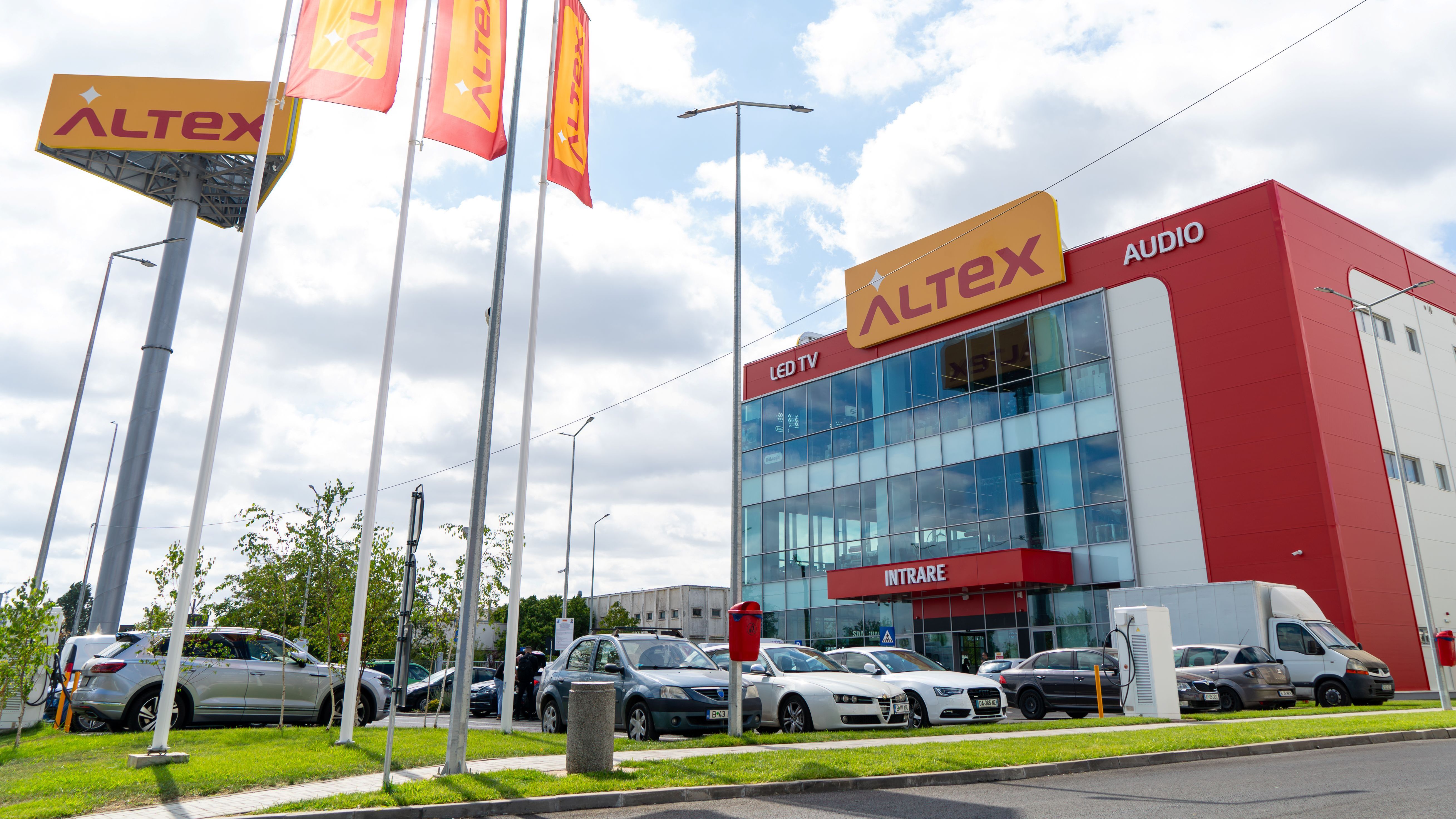 Altex pregătește investiții de 400 milioane lei și vrea să accelereze transformarea digitală