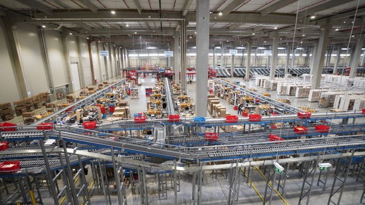 eMAG, despre românii care vând prin Marketplace în Bulgaria și Ungaria: creștere de 40%