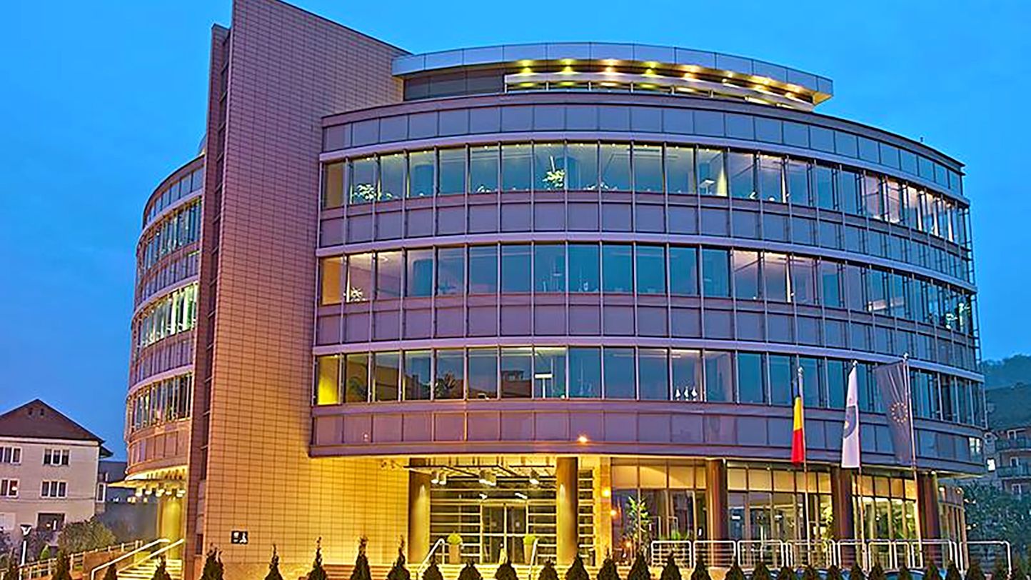 Adriean Videanu și Ioan Niculae, achitați în dosarul delapidării Romgaz. Probe și interceptări au fost excluse din dosar