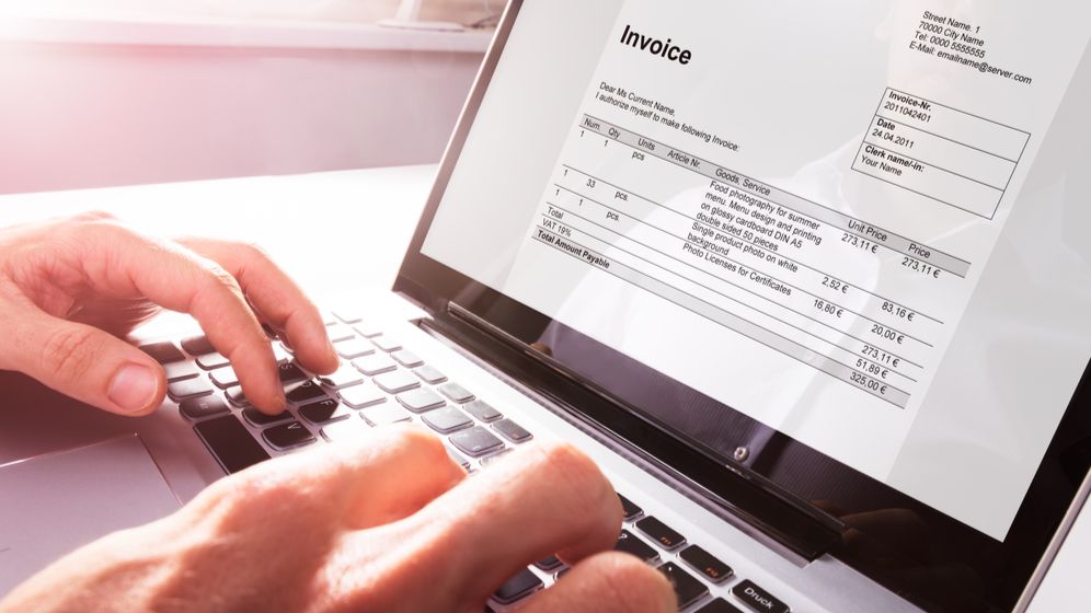 România introduce facturarea electronică între firme. De când va putea fi utilizată