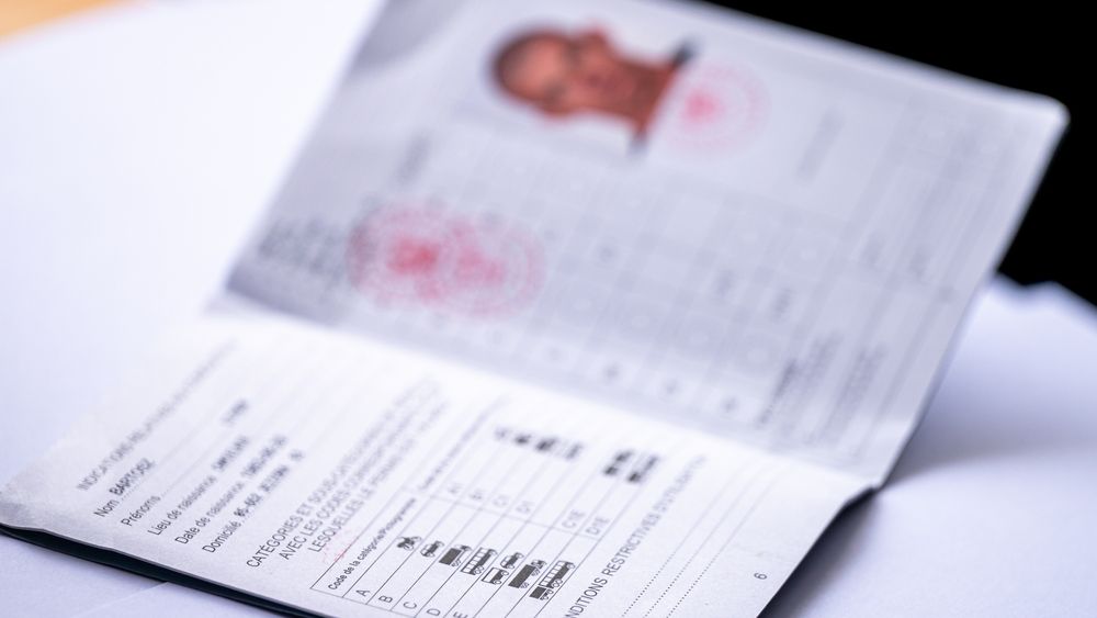 Permis de conducere internațional: Șoferii din țările NATO și OCDE nu vor mai avea nevoie de document în România