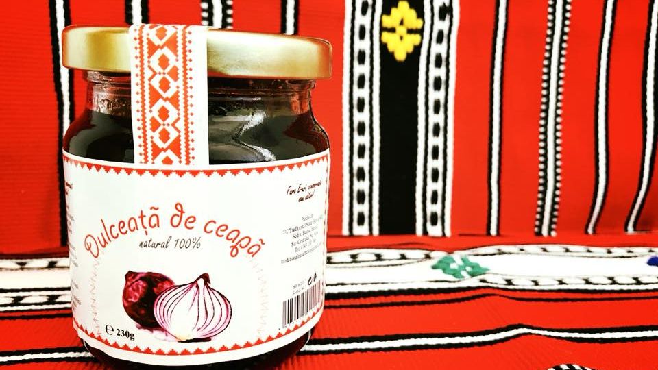 Povestea preotului care a devenit antreprenor si afacerea sociala cu dulceata si zacusca din Berca