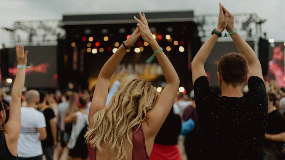 Florin Cîțu: Concerte și festivaluri, doar cu o campanie de vaccinare anti-COVID de succes