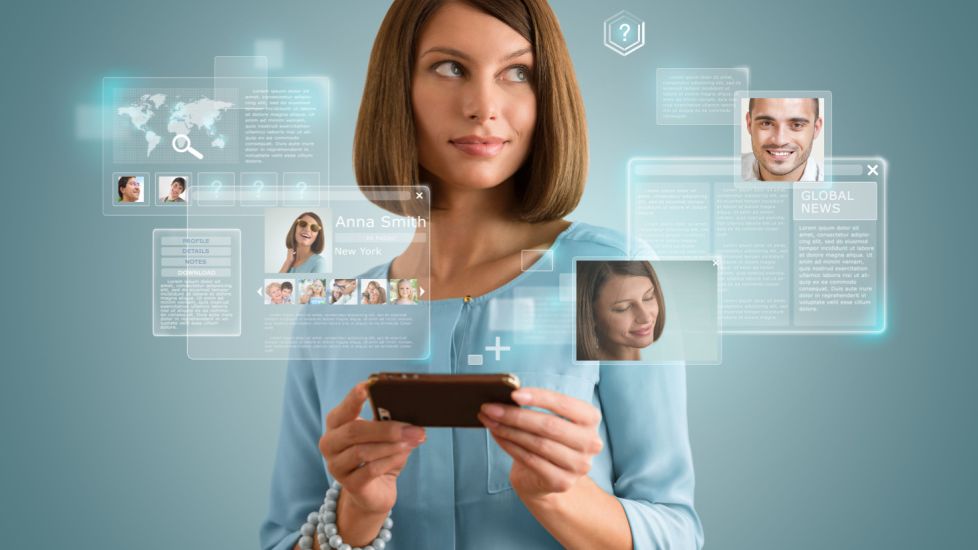 Fosta șefă Tinder, predicții despre viitorul dating-ului: Inteligența artificială ne va scăpa de singurătate