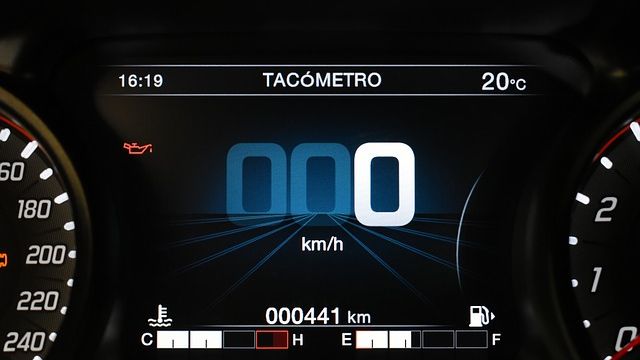 Ce prețuri au mașinile electrice cu peste 200.000 km