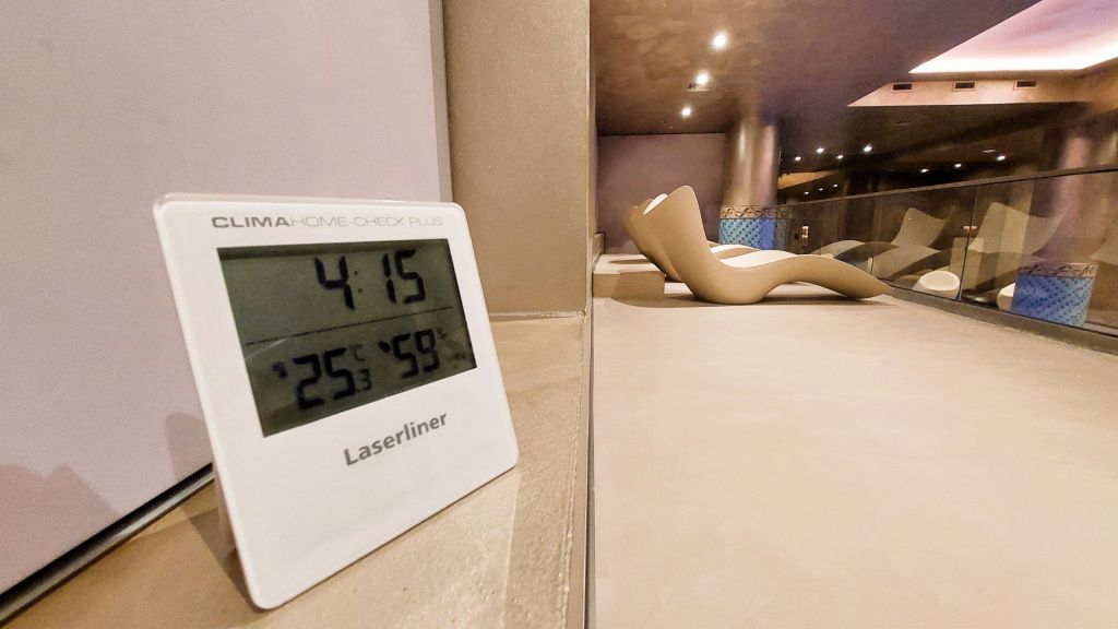 GALERIE FOTO | Cum arată apartamentele milionarei Anja Graf din centrul Capitalei - Imagine 79