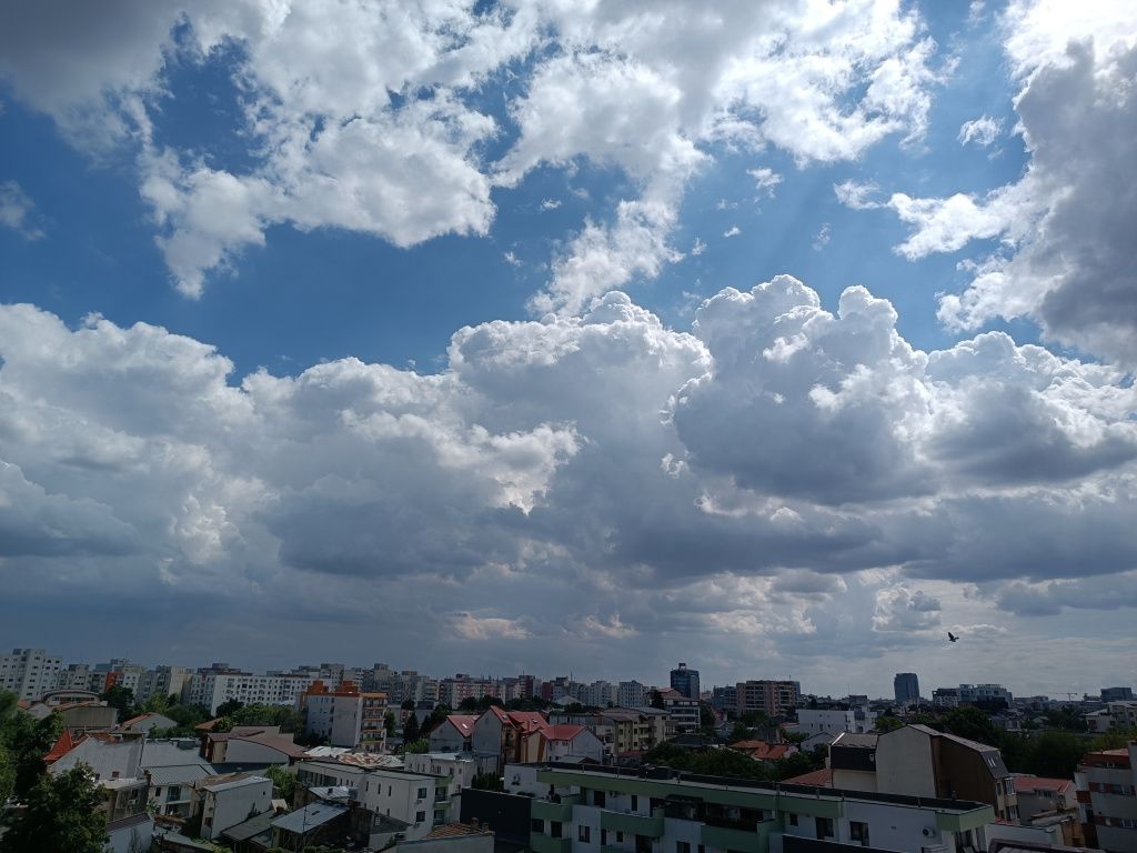 Xiaomi Redmi Note 11 Pro+ 5G - imagini cu telefonul și fotografii realizate cu acest model - Imagine 11