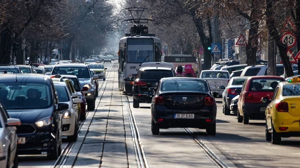 Poliția a început să împartă amenzi după introducerea noii limite de 30 km/h pe mai multe artere din București