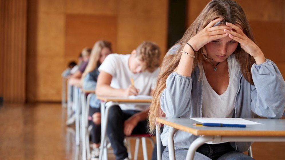 Posibile schimbări la Bacalaureat: probele de testare a competențelor ar putea fi echivalate cu notele de la clasă