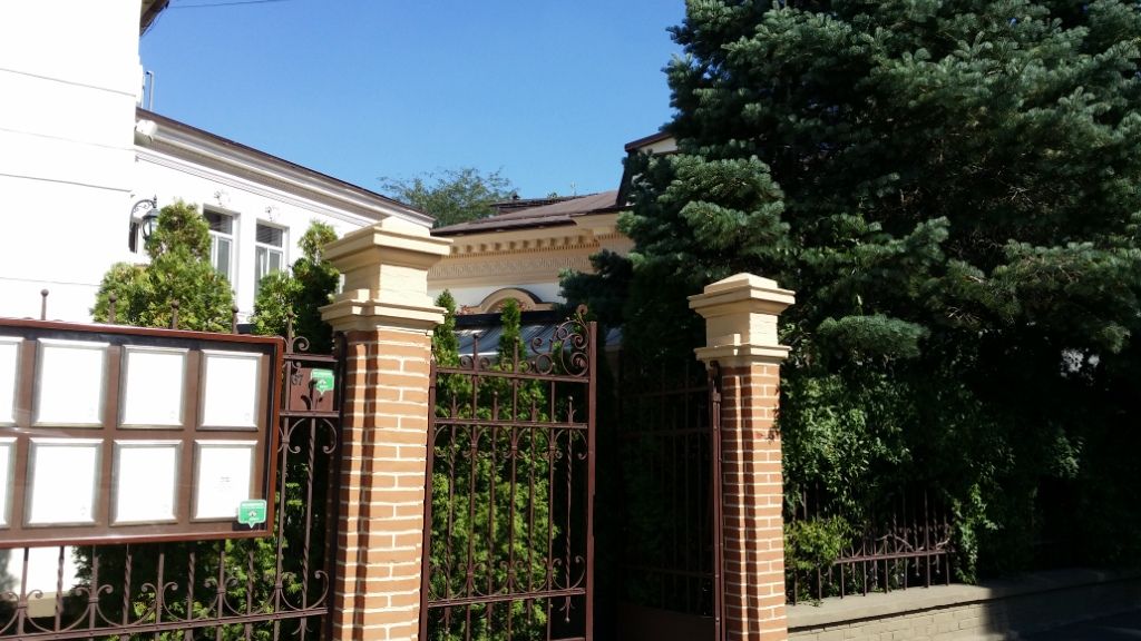 Review George Butunoiu: Bucurestiul vechi al maiestuoasei Biserici Sfantul Silvestru