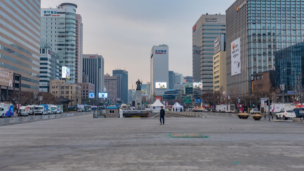 Seul a decis închiderea școlilor, după o explozie a numărului de cazuri