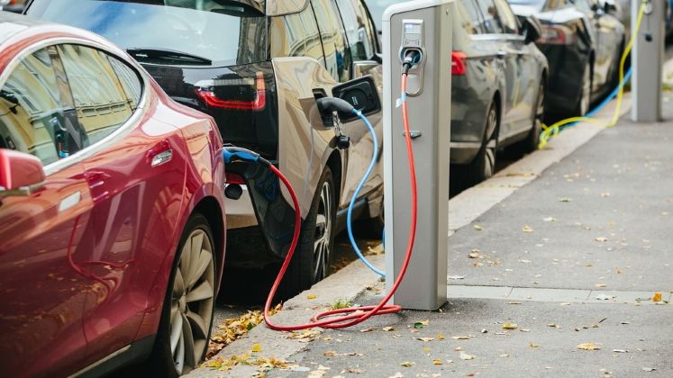 Drumul catre paradisul masinilor electrice este pavat cu bani de la stat