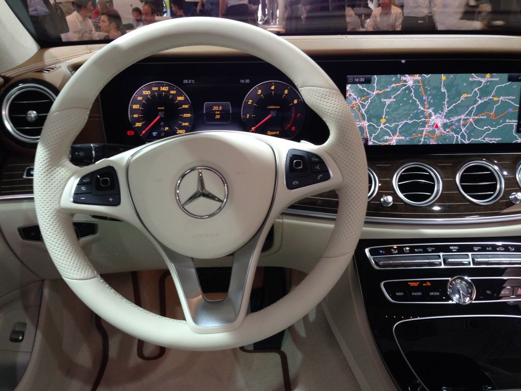 Mercedes-Benz Clasa E Estate - Imagine 15