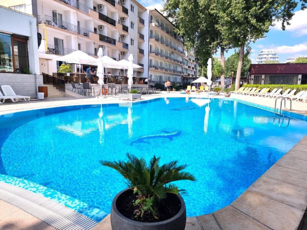 GALERIE FOTO | Paradis Hotels&Resorts a preluat hotelul Modern All Inclusive din Mamaia - Imagine 1