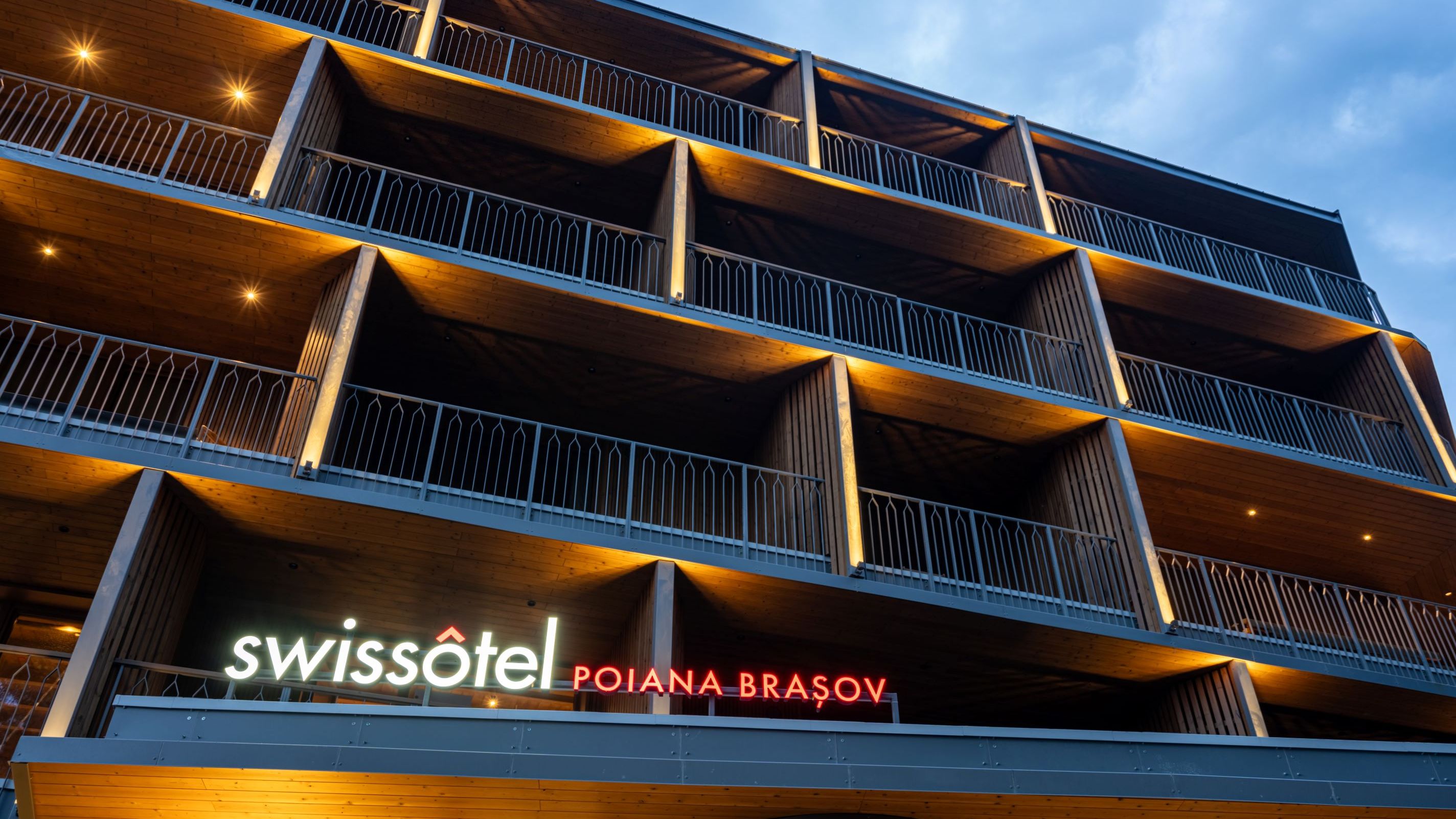 GALERIE FOTO | S-a deschis primul hotel de 5 stele din Poiana Brașov și primul Swissôtel din România