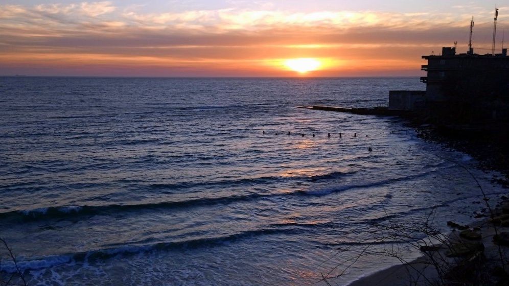 Odesa ”se relaxează” și deschide mai multe plaje pentru înot