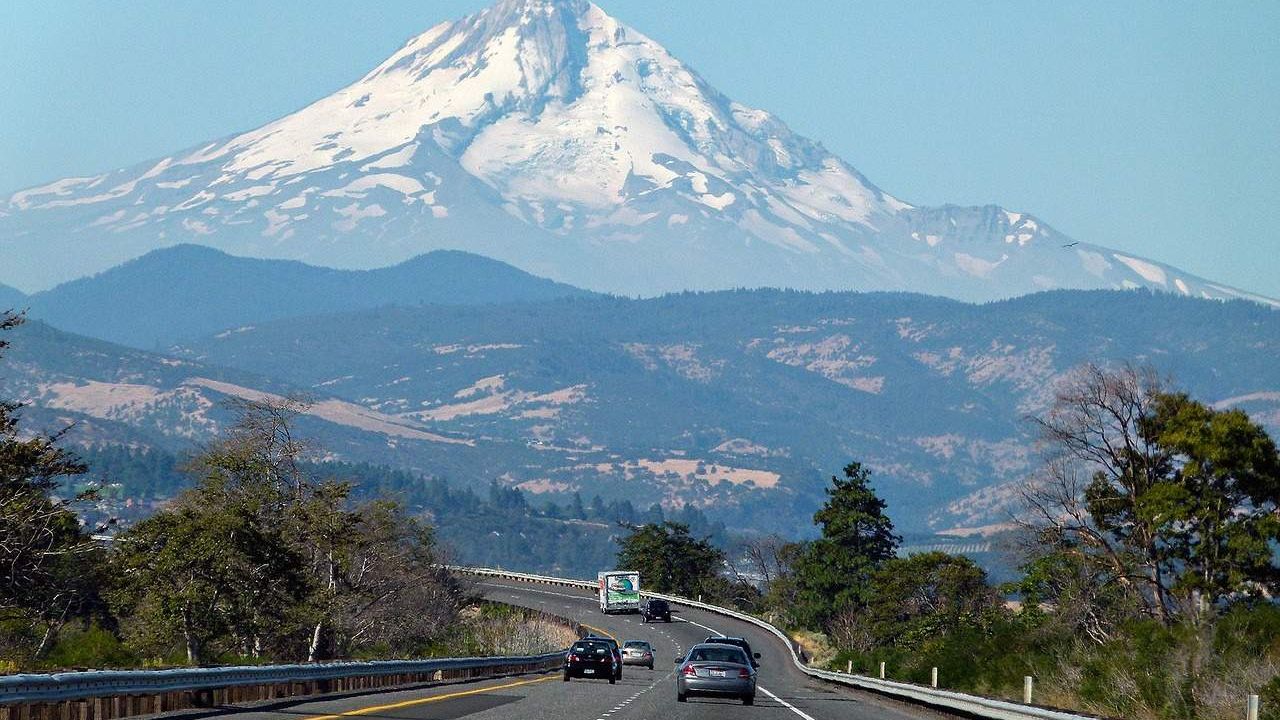 De ce nu avem autostrazi in Romania: Solul din Romania este altfel decat in tarile din care provin firmele de constructii - CNAIR
