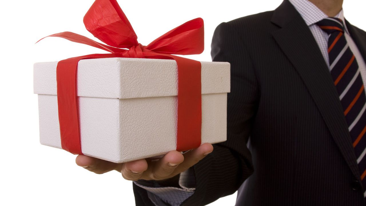 (P) Cadoul - cea mai buna strategie de marketing!