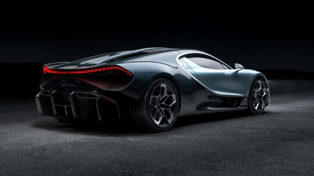 GALERIE FOTO | Bugatti a prezentat "žmașina pentru eternitate", un hypercar de 1.800 cai putere - Imagine 15
