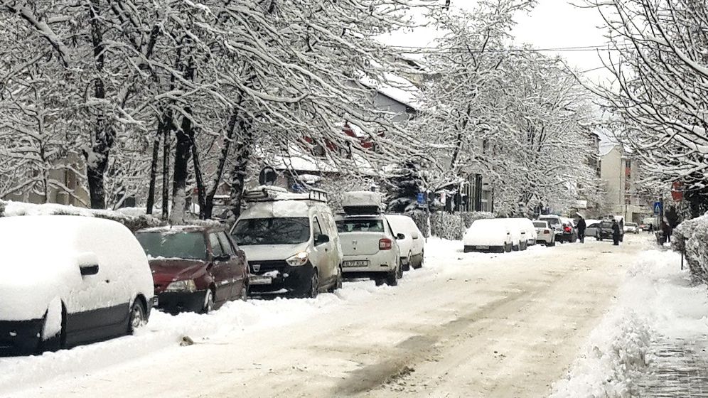 Șoselele riscă să rămână înzăpezite în această iarnă dacă drumarii nu își vor primi măririle de salarii