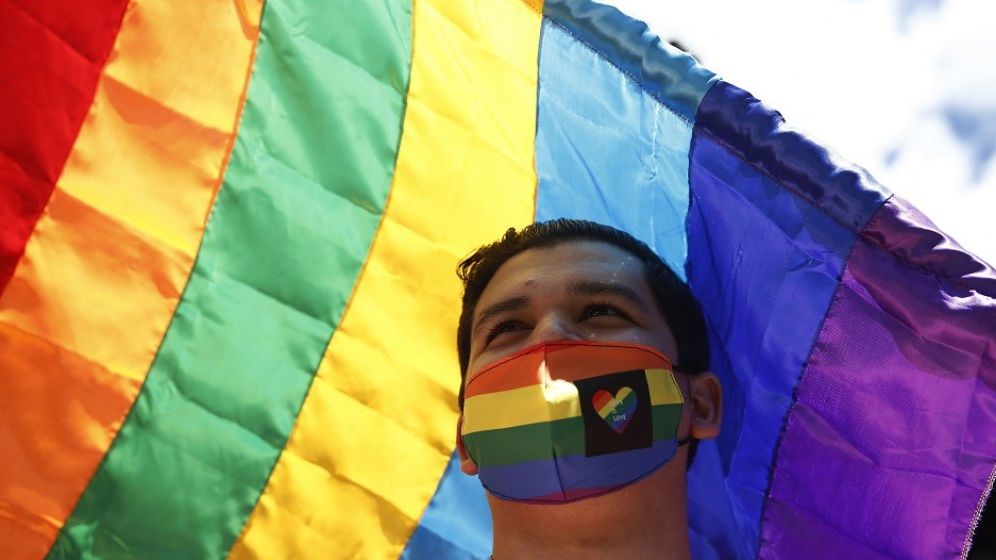 UE ar putea sancționa România pentru că nu a recunoscut căsătoria dintre persoane de același sex