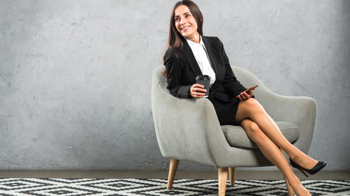 Cum să alegi încălțămintea potrivită pentru un interviu și să obții un look profesional?