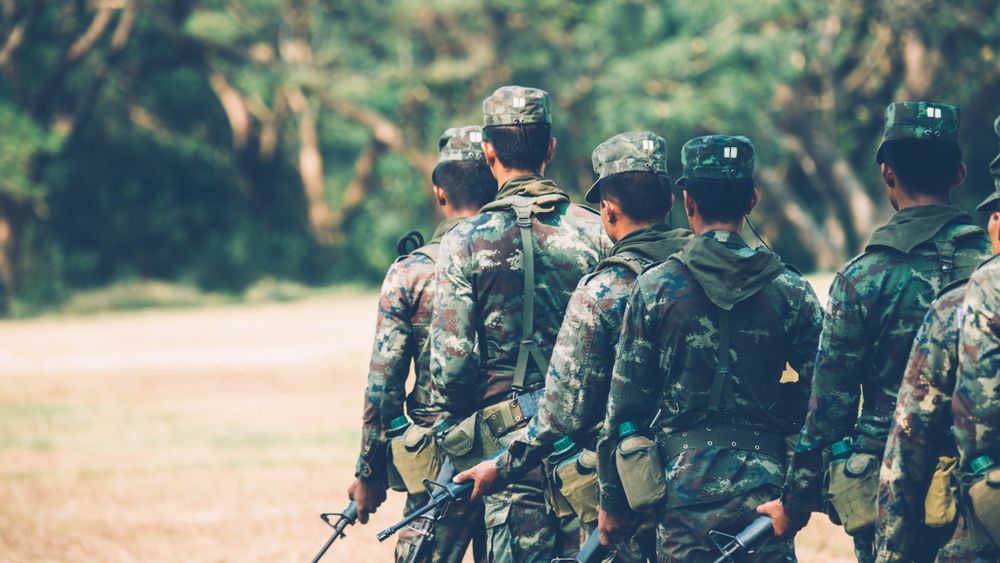 China ar fi trimis Rusiei armament și veste antiglonț sub pretextul că este echipament pentru vânătoare