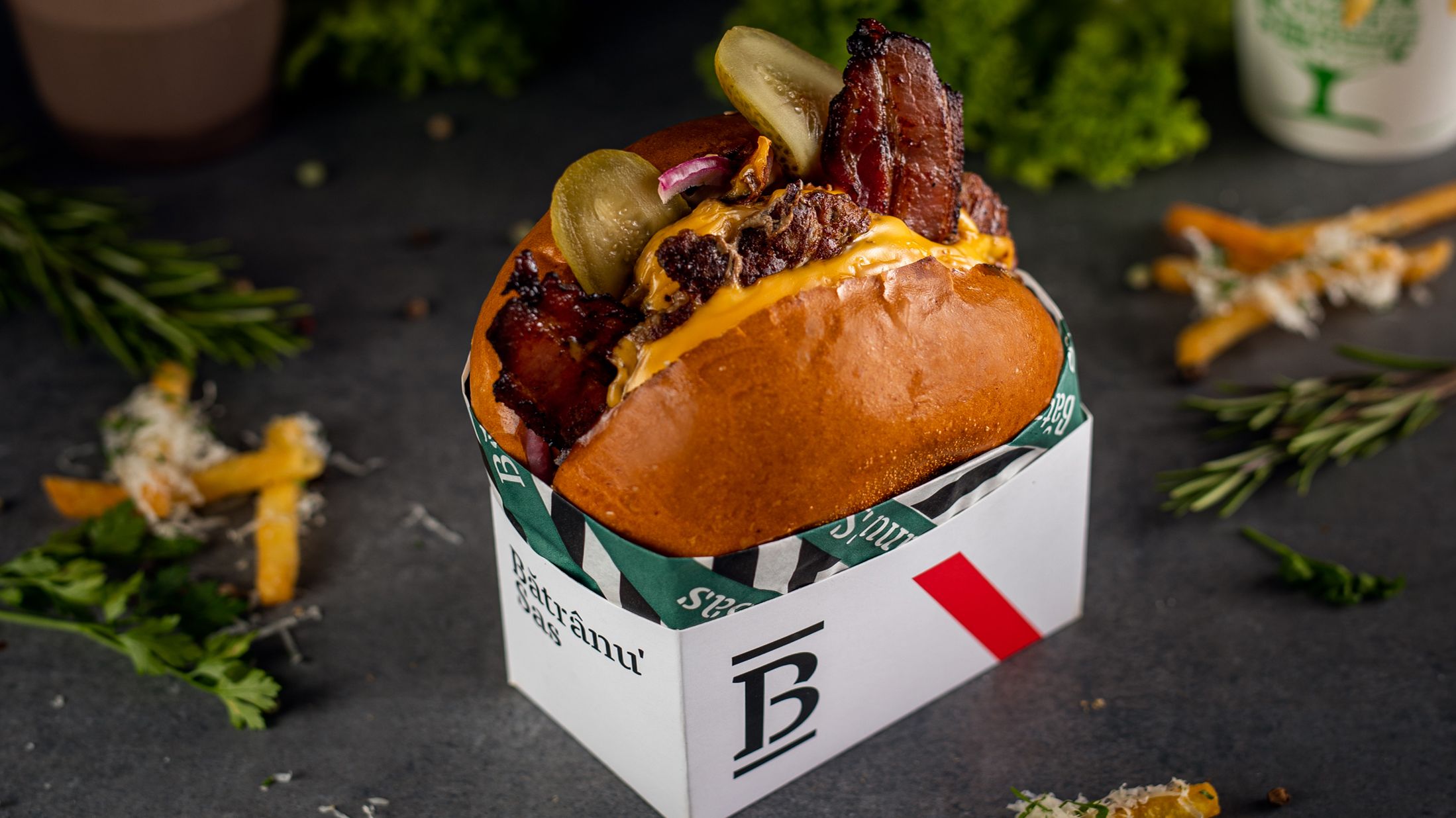 Bistro de la Colț: Bătrânu Sas, business-ul care a descoperit o oportunitate într-un moment în care alții s-au lovit de dificultăți