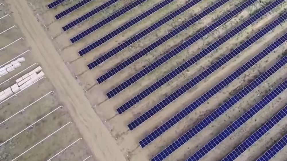 India deschide cel mai mare parc fotovoltaic din lume: va fi de 5 ori cât orașul Paris și vizibil din spațiu