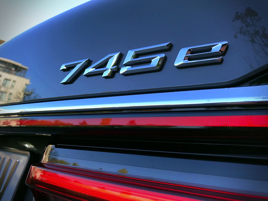 BMW 745e - Imagine 4