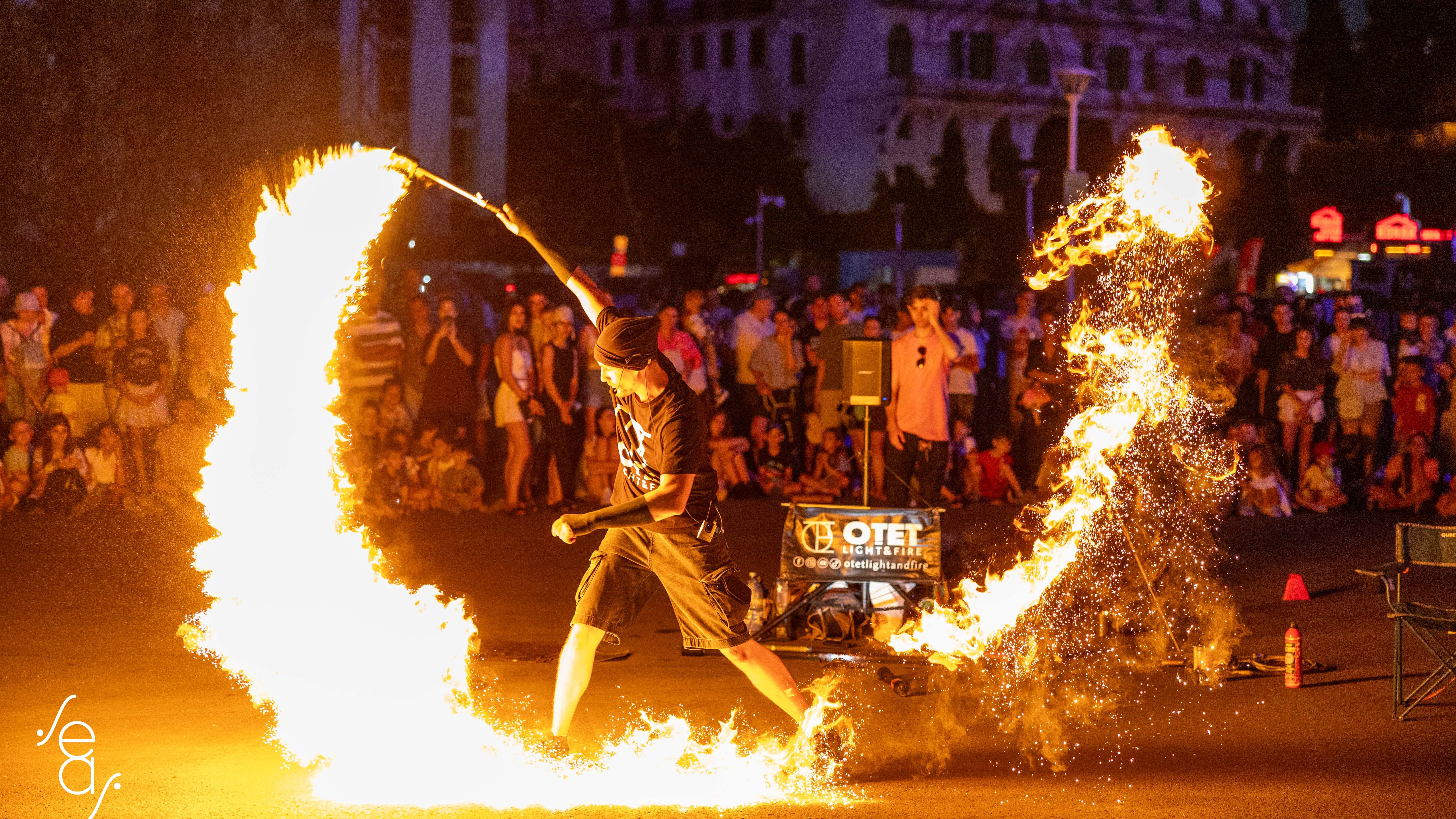 Mamaia și Constanța devin scena celui mai mare festival de teatru stradal din România. Zeci de spectacole gratuite în weekend