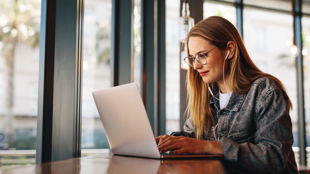  Top 4 lucruri care te pot împiedica să ai o relație sănătoasă cu banii