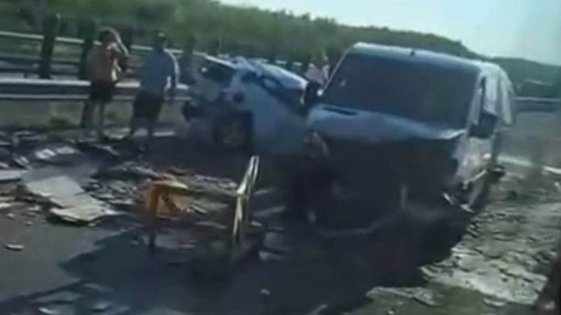 BREAKING: Accident cu 7 mașini pe Autostrada Soarelui. Traficul, blocat