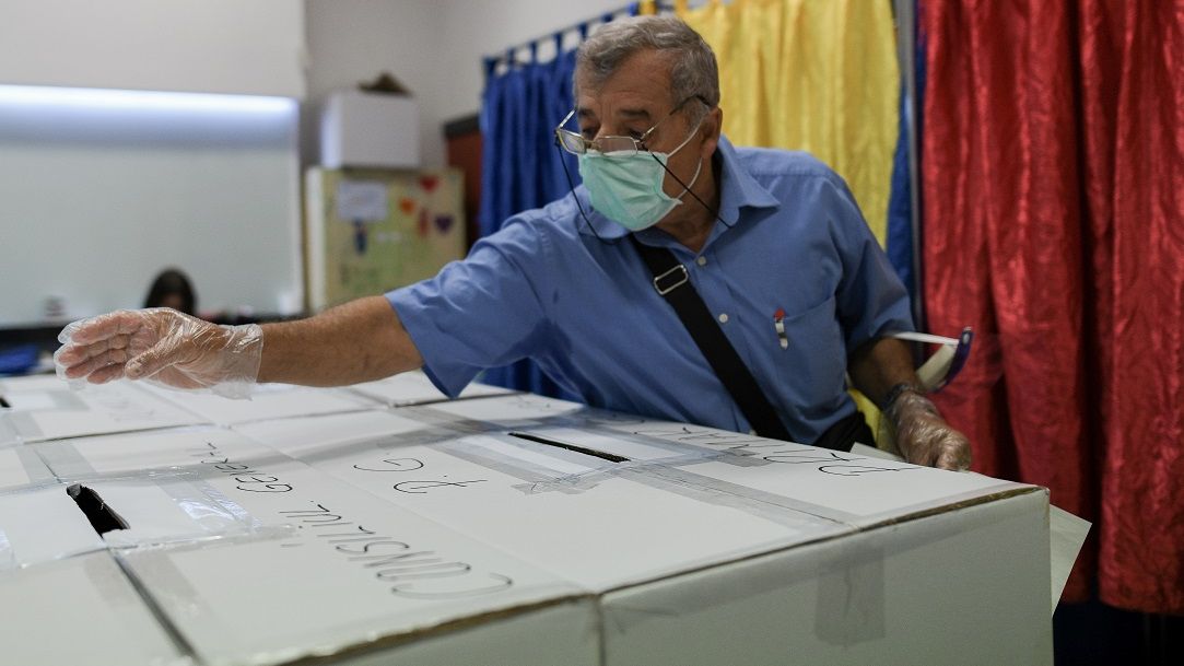 Seniorii conduc detașat în prezența la vot: cum arată cifrele comparativ cu 2016
