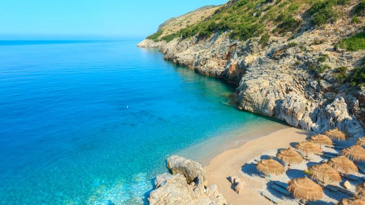 Touroperator: Albania devine o destinatie tot mai cautata de catre romani