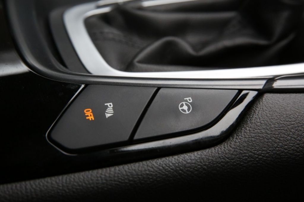 Ford Mondeo hibrid - Imagine 24