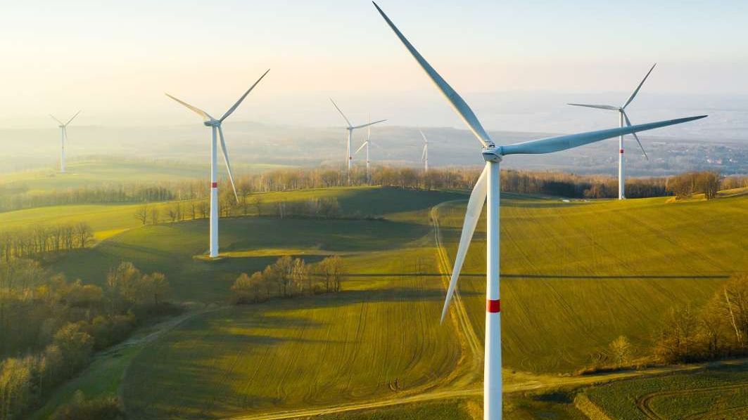 Consumul de energie curată, la un maximum istoric în Europa. UE a înregistrat în 2024 cel mai ecologic mix energetic