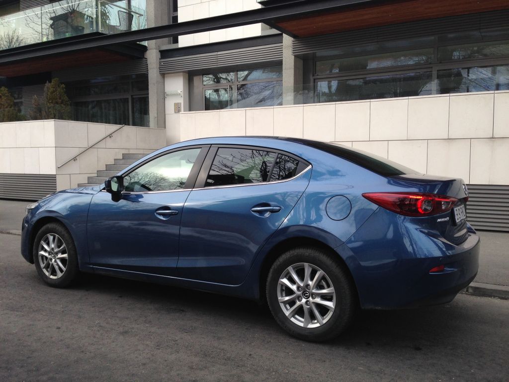 Mazda 3 sedan facelift - Imagine 10