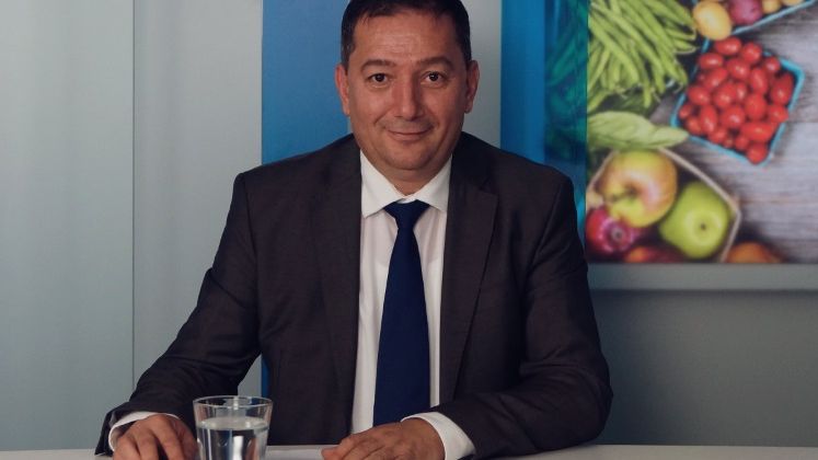 Iohannis a promulgat legea produselor romanesti si porneste furtuna in retailul local