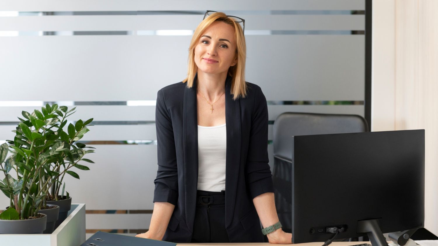 4 strategii de structurare corporativă pentru scalarea rapidă a afacerilor medii
