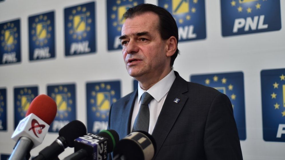 Premierul Ludovic Orban spune ca autostrazile Comarnic- Brasov si Sibiu-Pitesti pot fi realizate in cinci ani, daca ramane PNL la guvernare